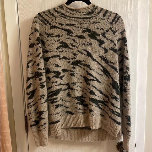 Madewell Cream and Green Crewneck Sweater - Picture 7 of 9